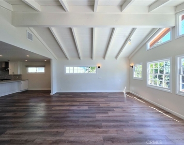 872 N Karen Way - Photo Thumbnail 8