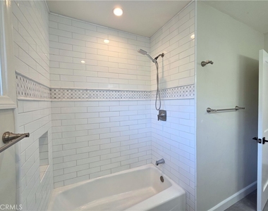 872 N Karen Way - Photo Thumbnail 28