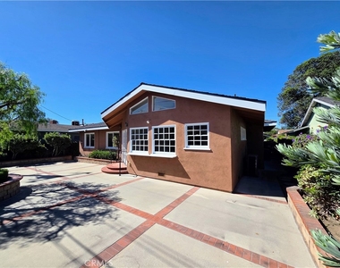 872 N Karen Way - Photo Thumbnail 34