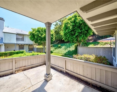 900 W Country View - Photo Thumbnail 21