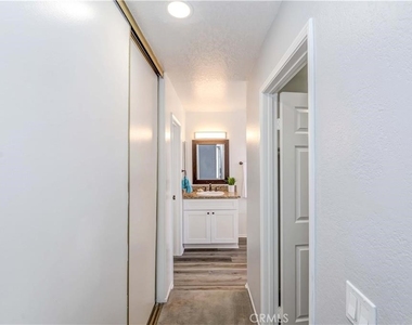 900 W Country View - Photo Thumbnail 10