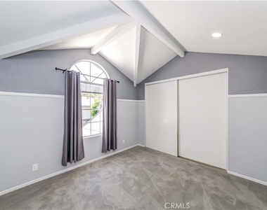 900 W Country View - Photo Thumbnail 15