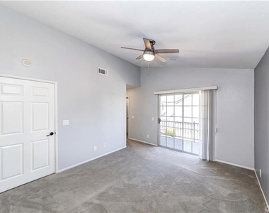 900 W Country View - Photo Thumbnail 8