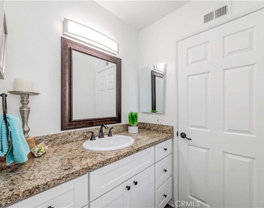 900 W Country View - Photo Thumbnail 19