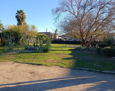 2111 Orange - Photo Thumbnail 6
