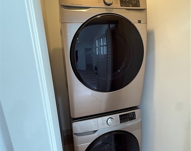 2348 Angelcrest Drive - Photo Thumbnail 16