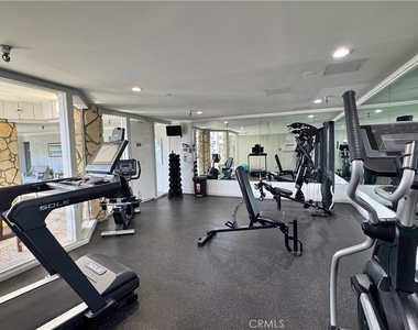 230 S Catalina Avenue - Photo Thumbnail 14