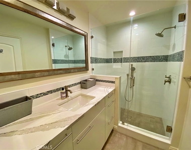 230 S Catalina Avenue - Photo Thumbnail 8