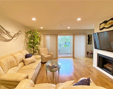 230 S Catalina Avenue - Photo Thumbnail 6
