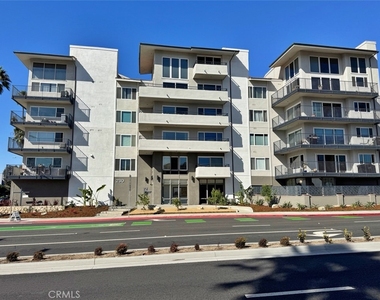 230 S Catalina Avenue - Photo Thumbnail 1