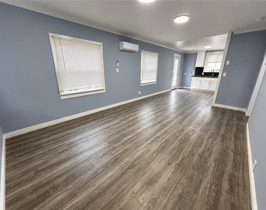 34945 Avenue B - Photo Thumbnail 4