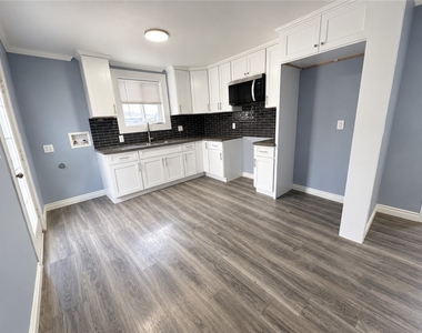 34945 Avenue B - Photo Thumbnail 3