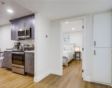 26 Corniche Drive - Photo Thumbnail 21