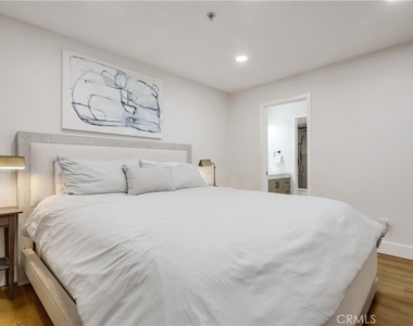 26 Corniche Drive - Photo Thumbnail 24