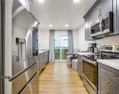 26 Corniche Drive - Photo Thumbnail 14
