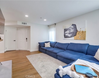 26 Corniche Drive - Photo Thumbnail 6