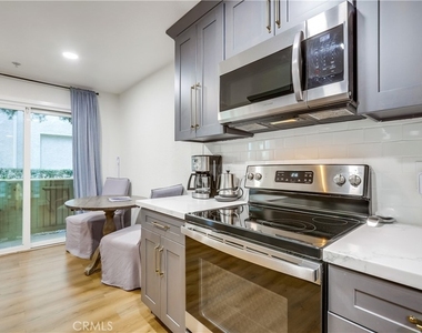 26 Corniche Drive - Photo Thumbnail 17