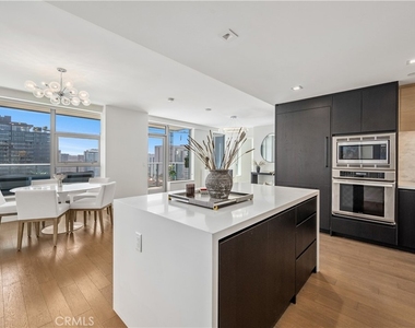1388 Kettner Boulevard - Photo Thumbnail 1