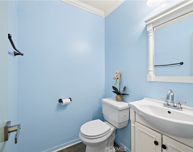 335 Cedar Ave #315 - Photo Thumbnail 3