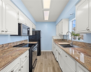 335 Cedar Ave #315 - Photo Thumbnail 6