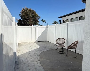 5061 Warner Avenue - Photo Thumbnail 8