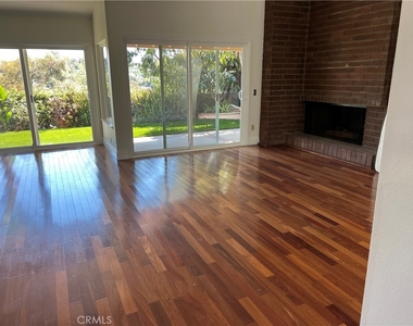 30542 N Hampton - Photo Thumbnail 4