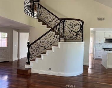 30542 N Hampton - Photo Thumbnail 3