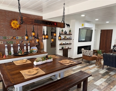3560 Hollyberry - Photo Thumbnail 8