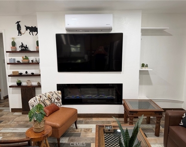 3560 Hollyberry - Photo Thumbnail 5