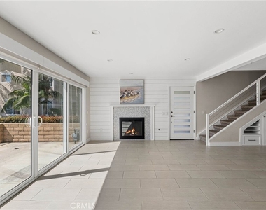 4411 W Coast Highway - Photo Thumbnail 10