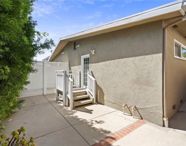 137 Cypress Dr - Photo Thumbnail 14