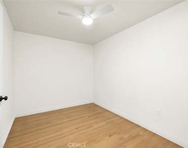 137 Cypress Dr - Photo Thumbnail 8