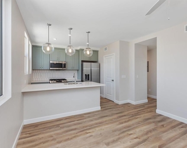 2714 Camulos Street - Photo Thumbnail 6