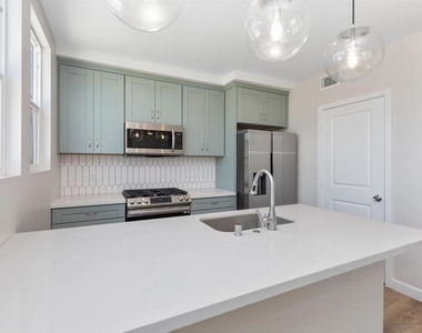 2714 Camulos Street - Photo Thumbnail 9
