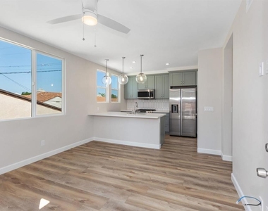 2714 Camulos Street - Photo Thumbnail 5