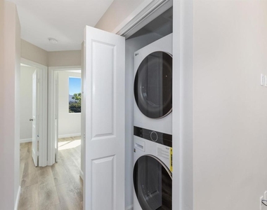 2714 Camulos Street - Photo Thumbnail 15