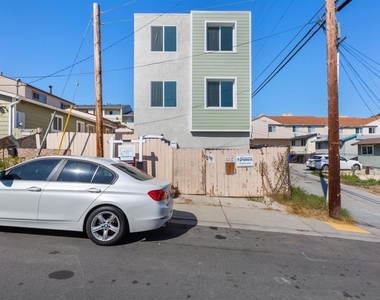 2714 Camulos Street - Photo Thumbnail 1