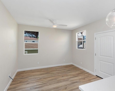 2714 Camulos Street - Photo Thumbnail 27