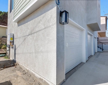 2714 Camulos Street - Photo Thumbnail 2