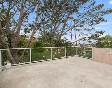 701 Marsolan Avenue - Photo Thumbnail 16