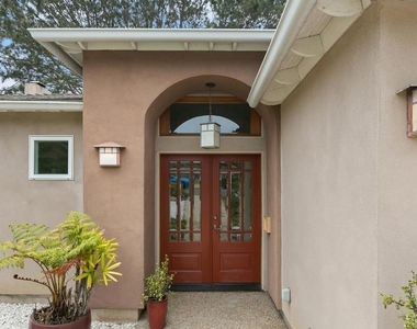 701 Marsolan Avenue - Photo Thumbnail 3