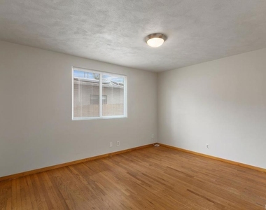 701 Marsolan Avenue - Photo Thumbnail 25