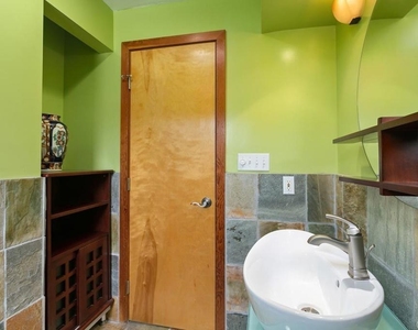 701 Marsolan Avenue - Photo Thumbnail 20