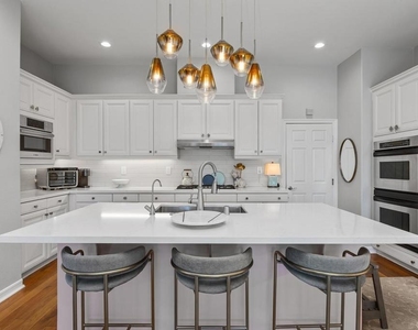 6789 Avena Court - Photo Thumbnail 14