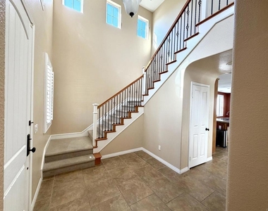 5640 Shasta Daisy Trail - Photo Thumbnail 4