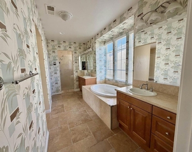 5640 Shasta Daisy Trail - Photo Thumbnail 14