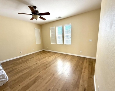 5640 Shasta Daisy Trail - Photo Thumbnail 13