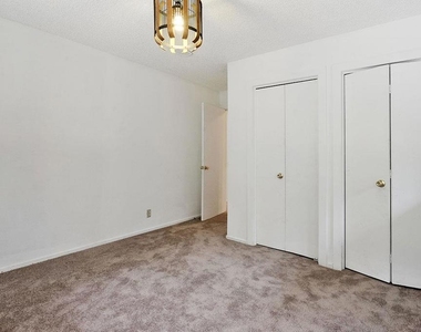 722 Southview Way - Photo Thumbnail 29