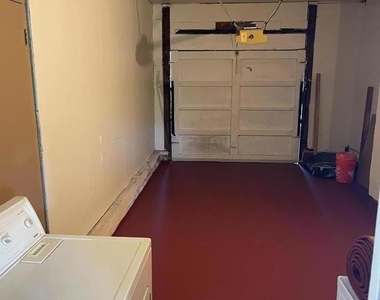 627 Midway Avenue - Photo Thumbnail 25