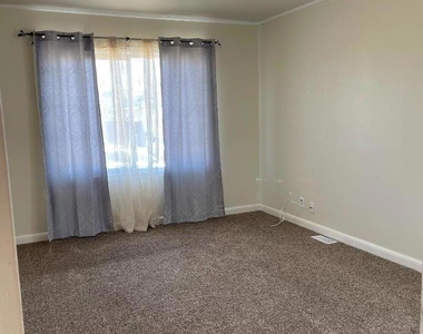627 Midway Avenue - Photo Thumbnail 21